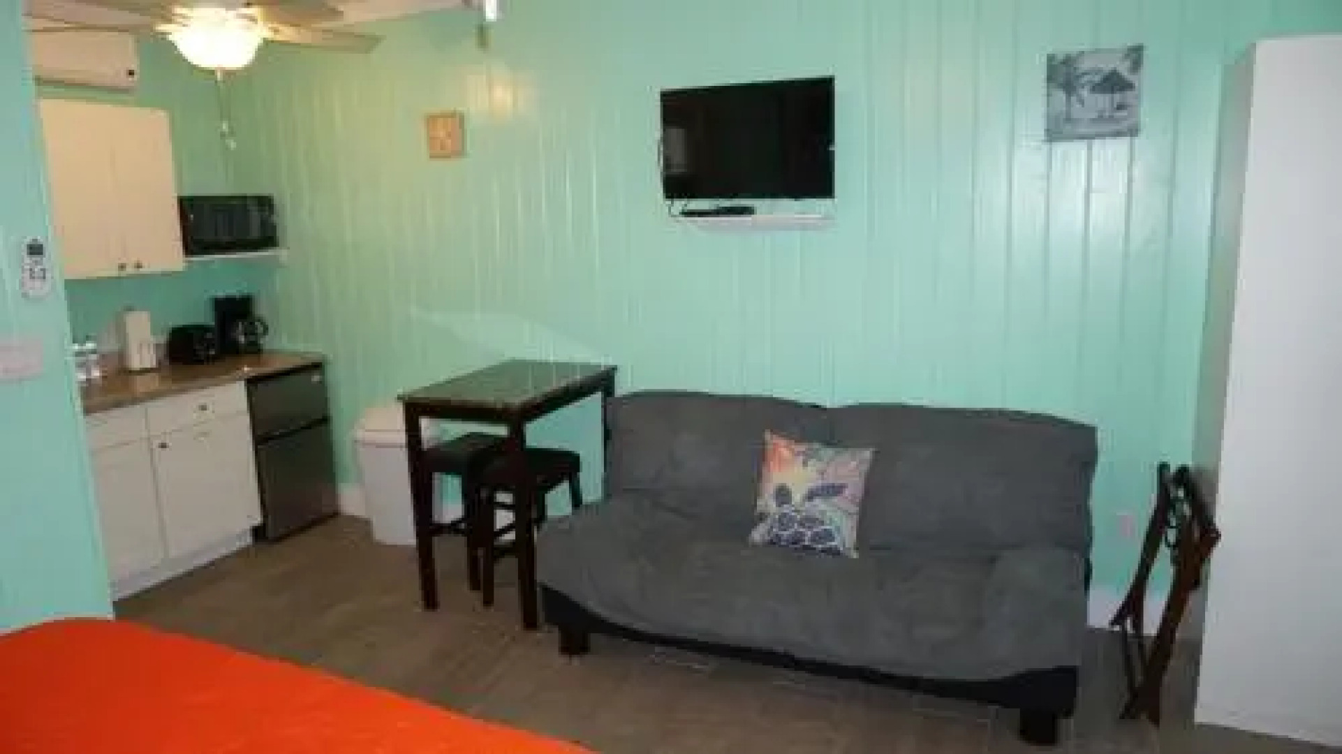 Harbourbreeze Suites