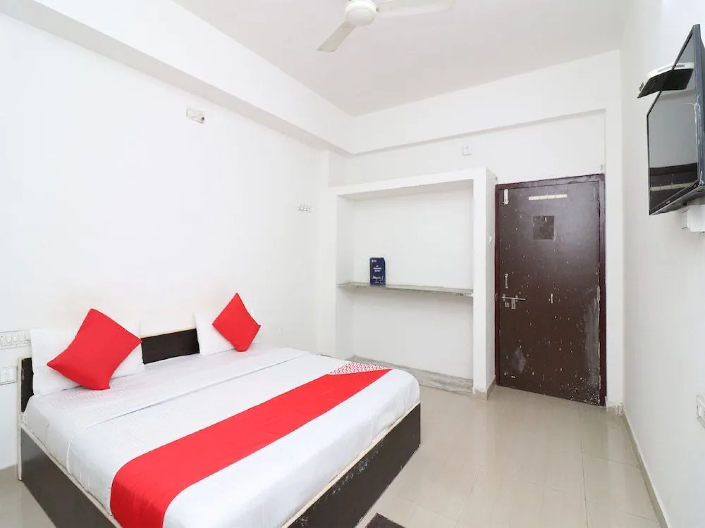 OYO 19827 Shree Ram Palace