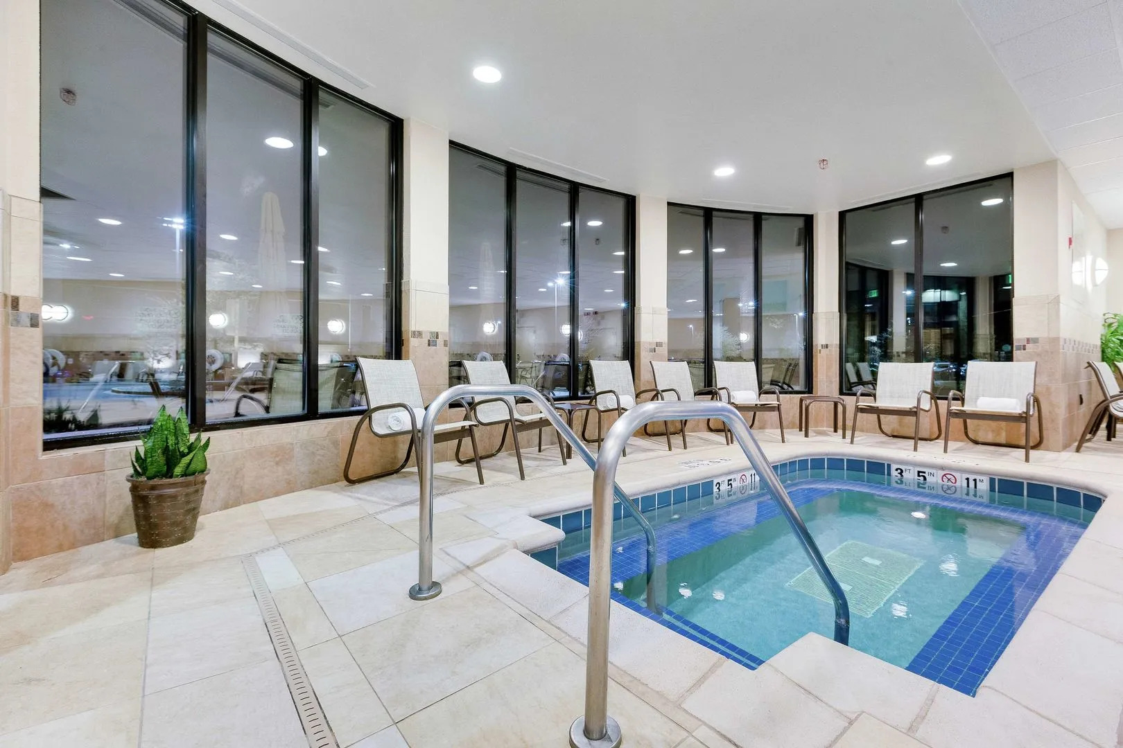 Hilton Garden Inn Milwaukee Airport