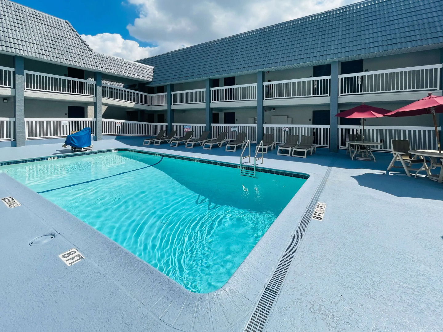 Motel 6 Duncanville, TX - Dallas