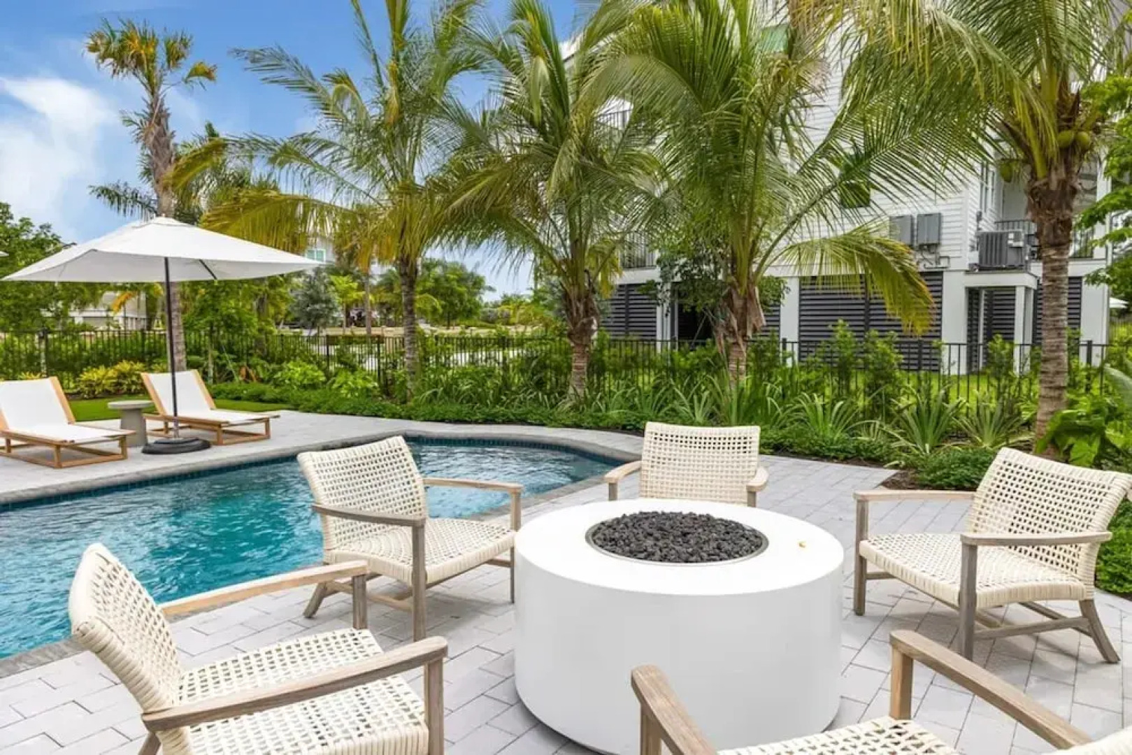 New Windrose House by Brightwild Pool