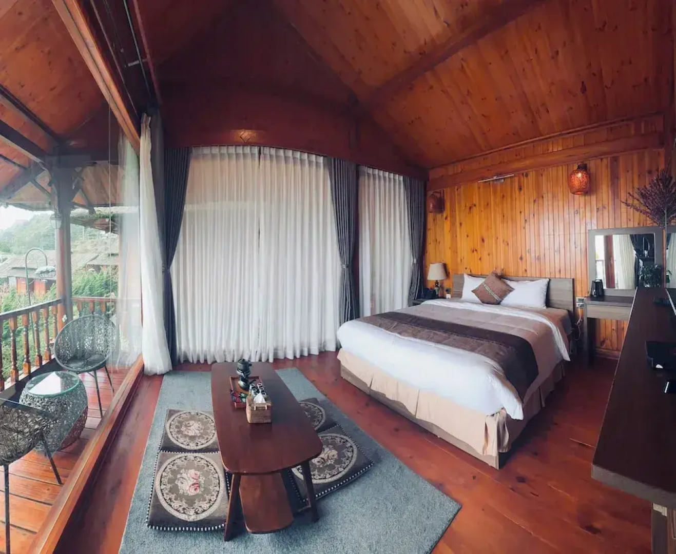 Heaven Gate Hotel O Quy Ho