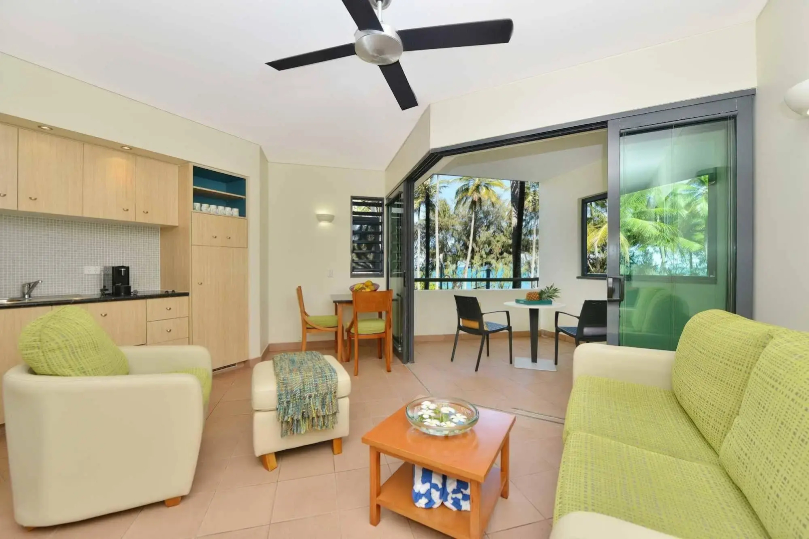 Seascape Holidays - Peninsula Apartments