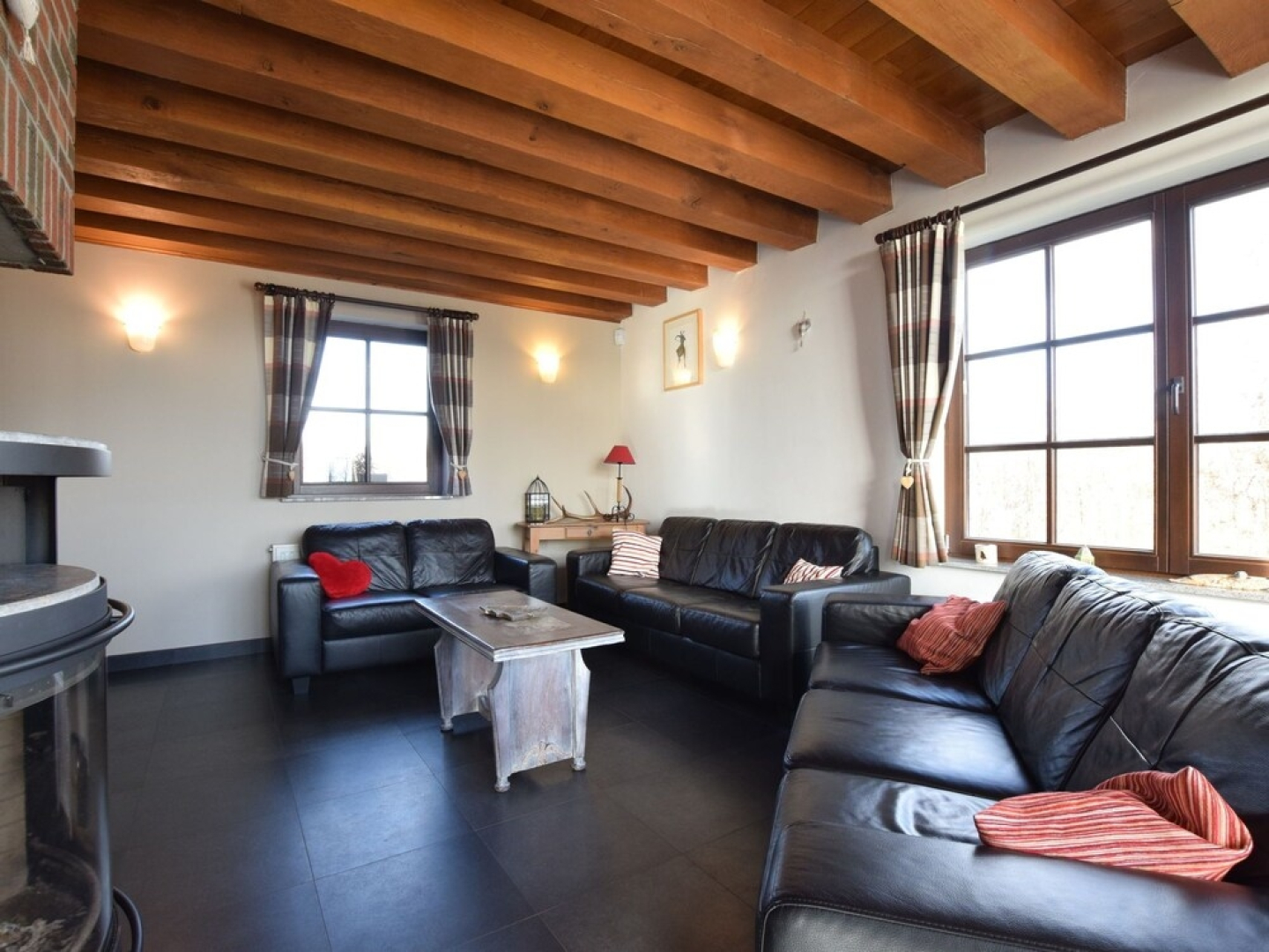 Beautiful Modern Villa Close to Houffalize, Comfort and Relaxation Guaranteed