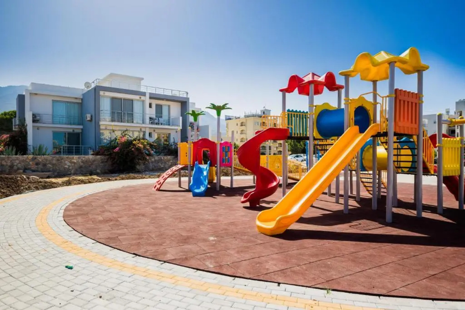 Comfortable One-Bedroom Apartment near the Sea and Casino Merit Park Sel 2-6