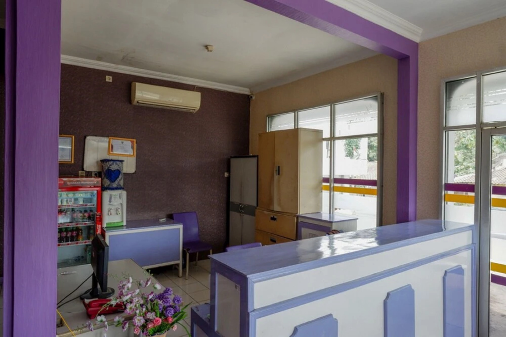 Hotel Ungu by RedDoorz