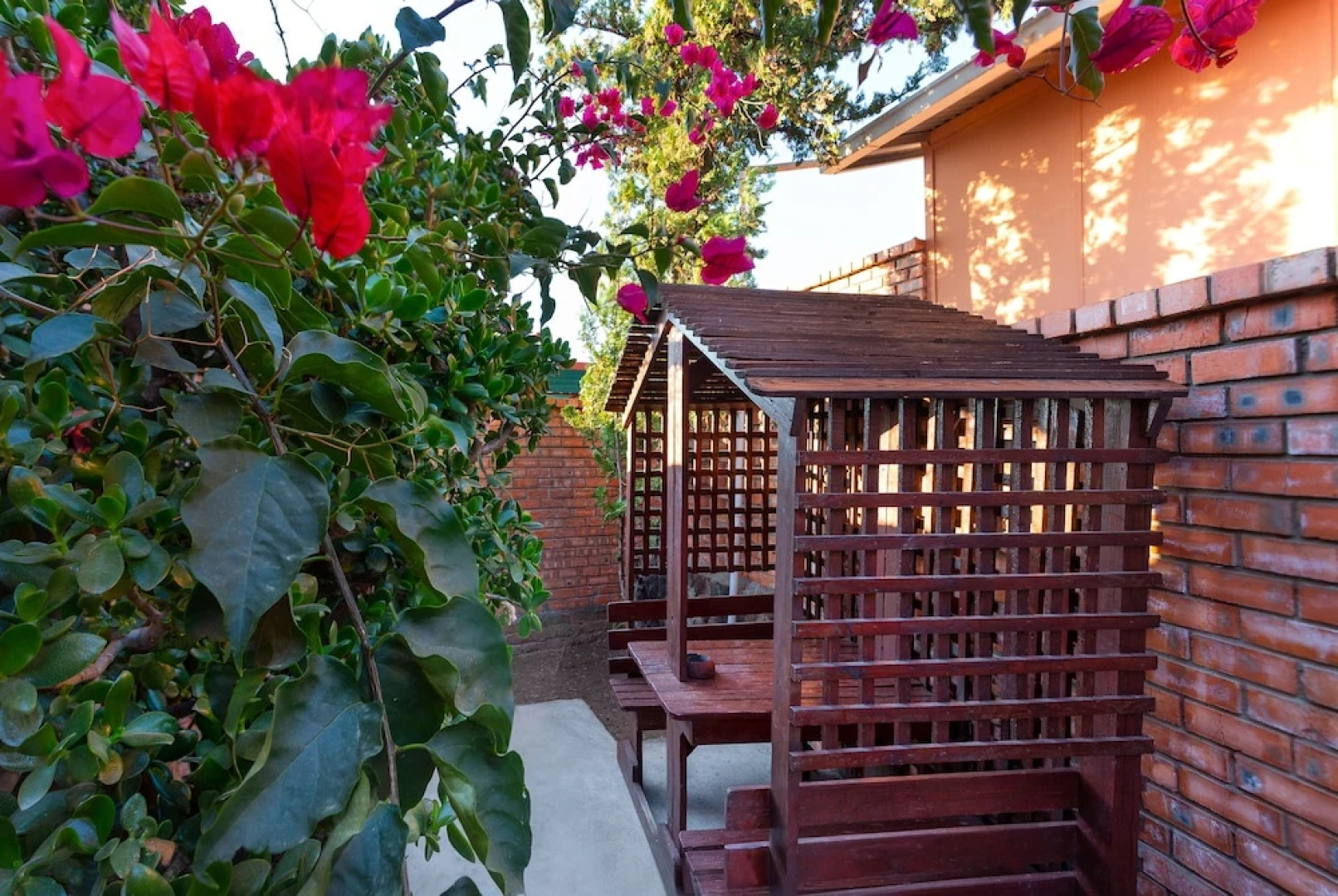 Gariep Dam SunRose Group of Guest Houses