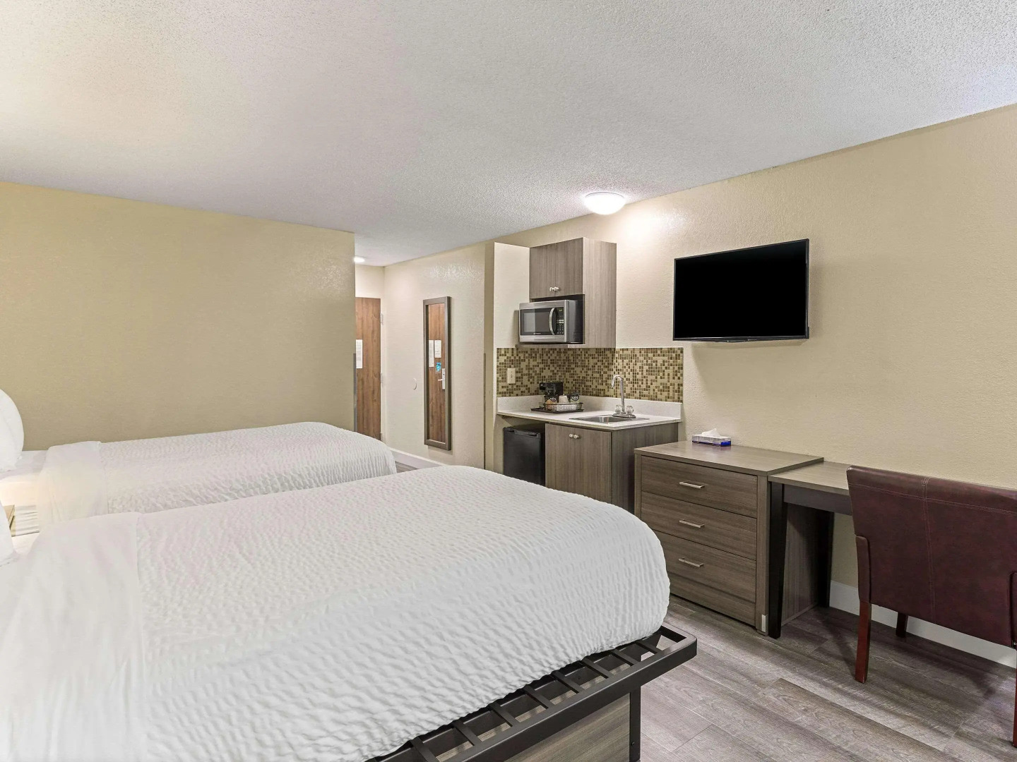 Clarion Pointe Savannah Gateway I-95