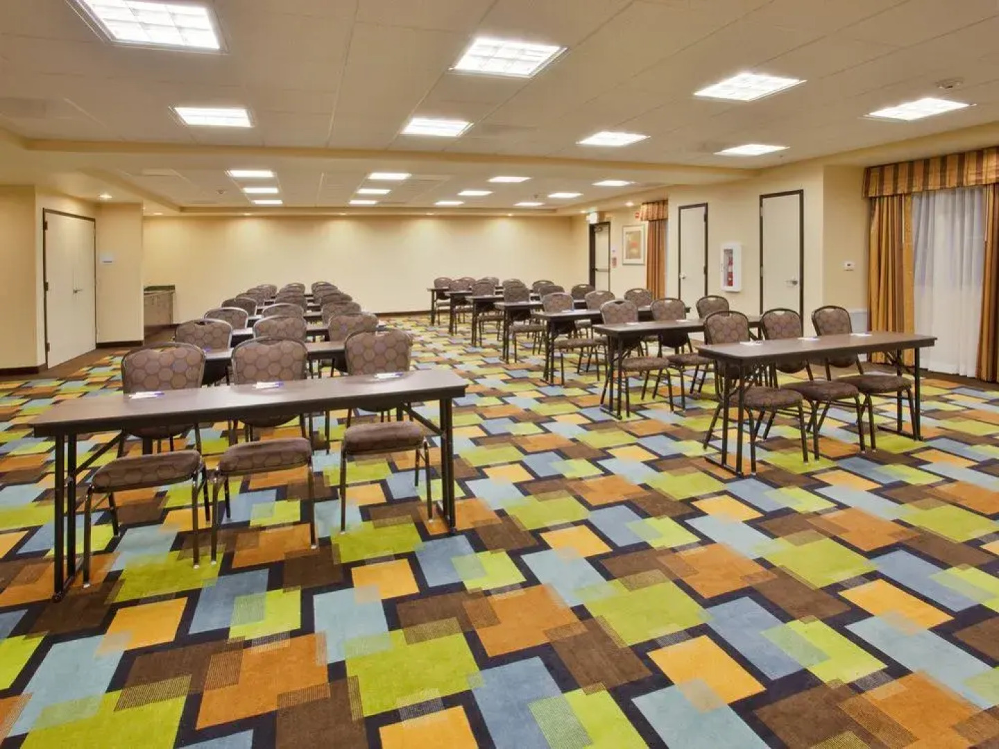 Holiday Inn Express Lodi