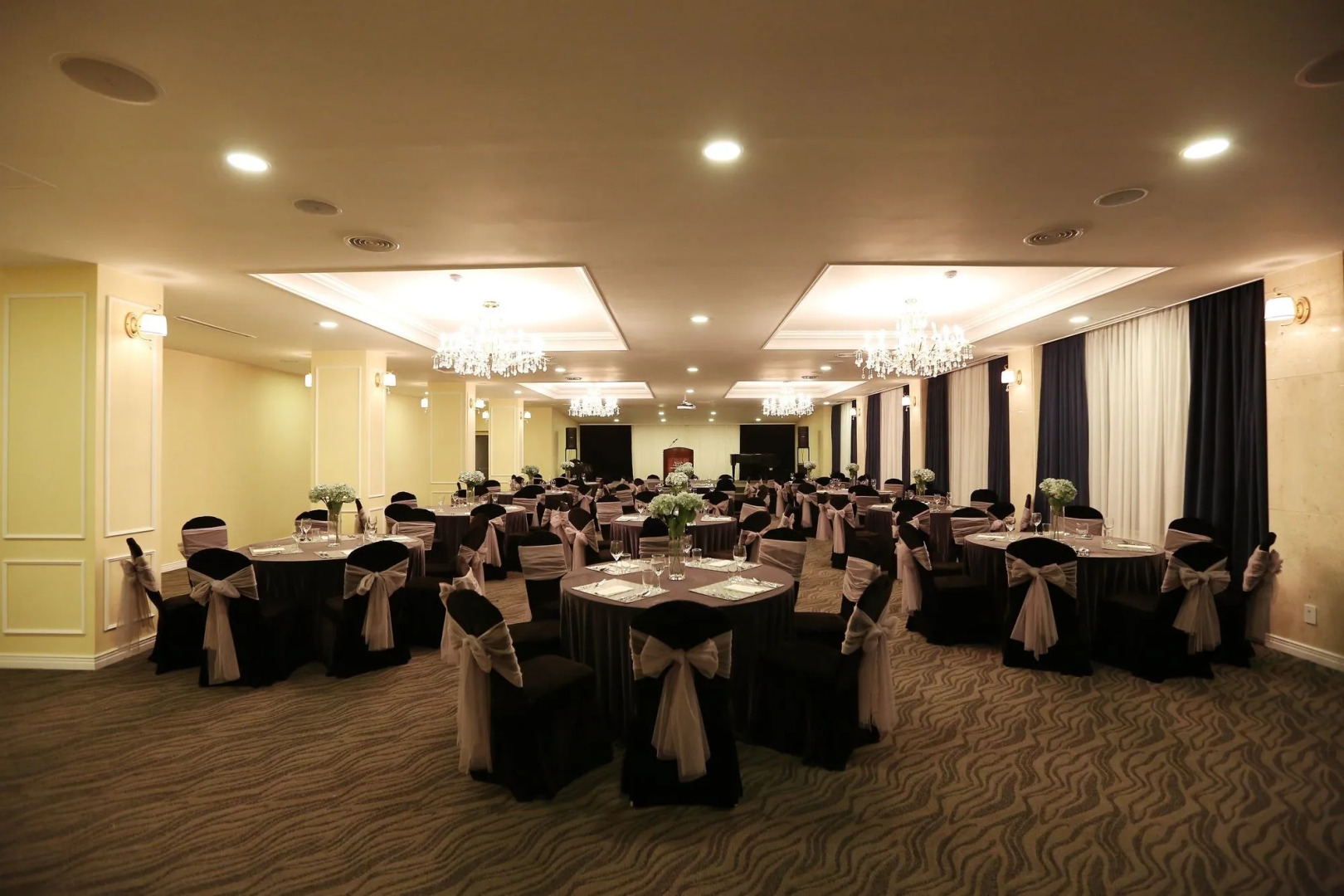 Palgong Emillia Hotel