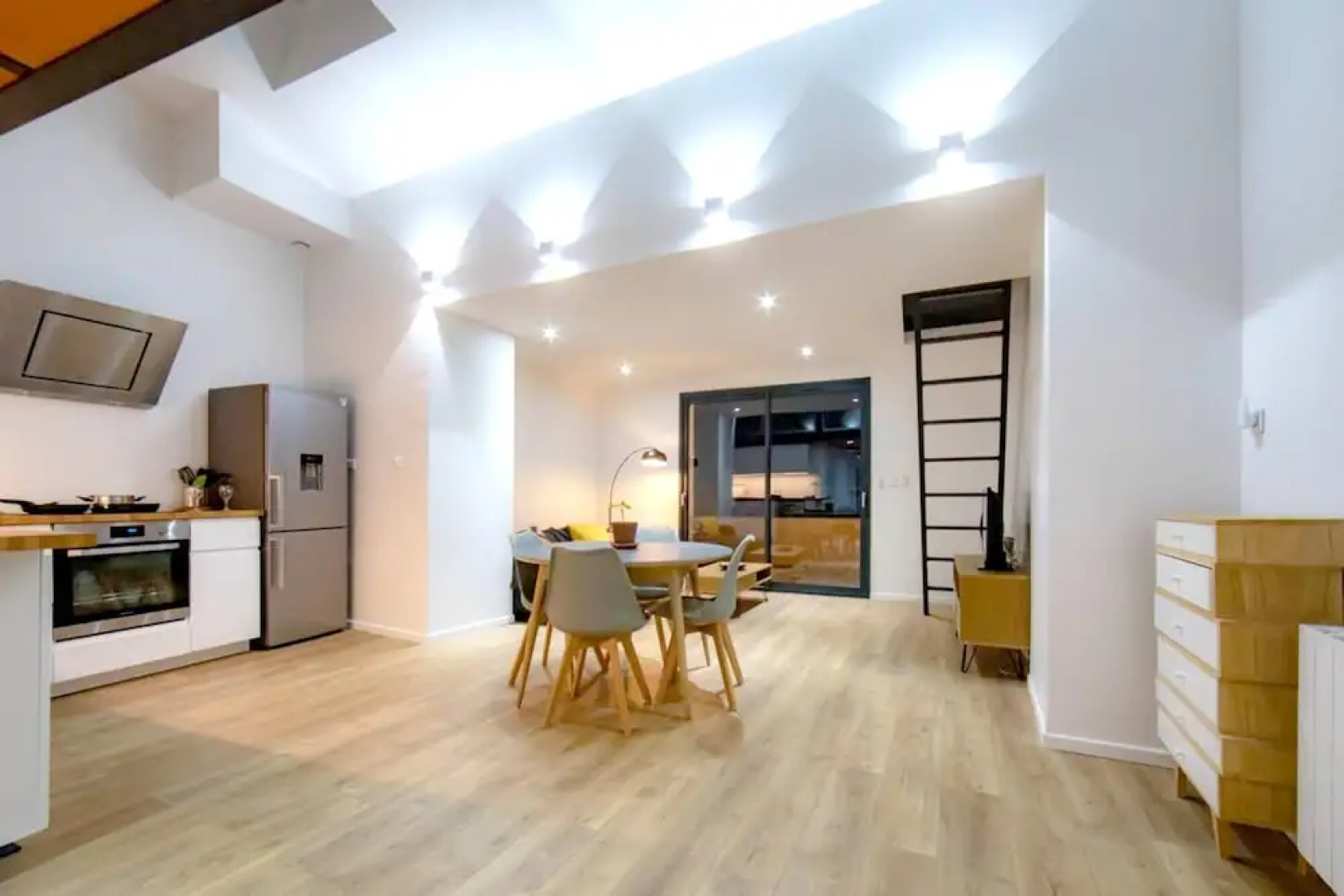 Apartment With 3 Bedrooms in Pélussin, With Wonderful Mountain View, Furnished Terrace and Wifi - 18 km From the Slopes