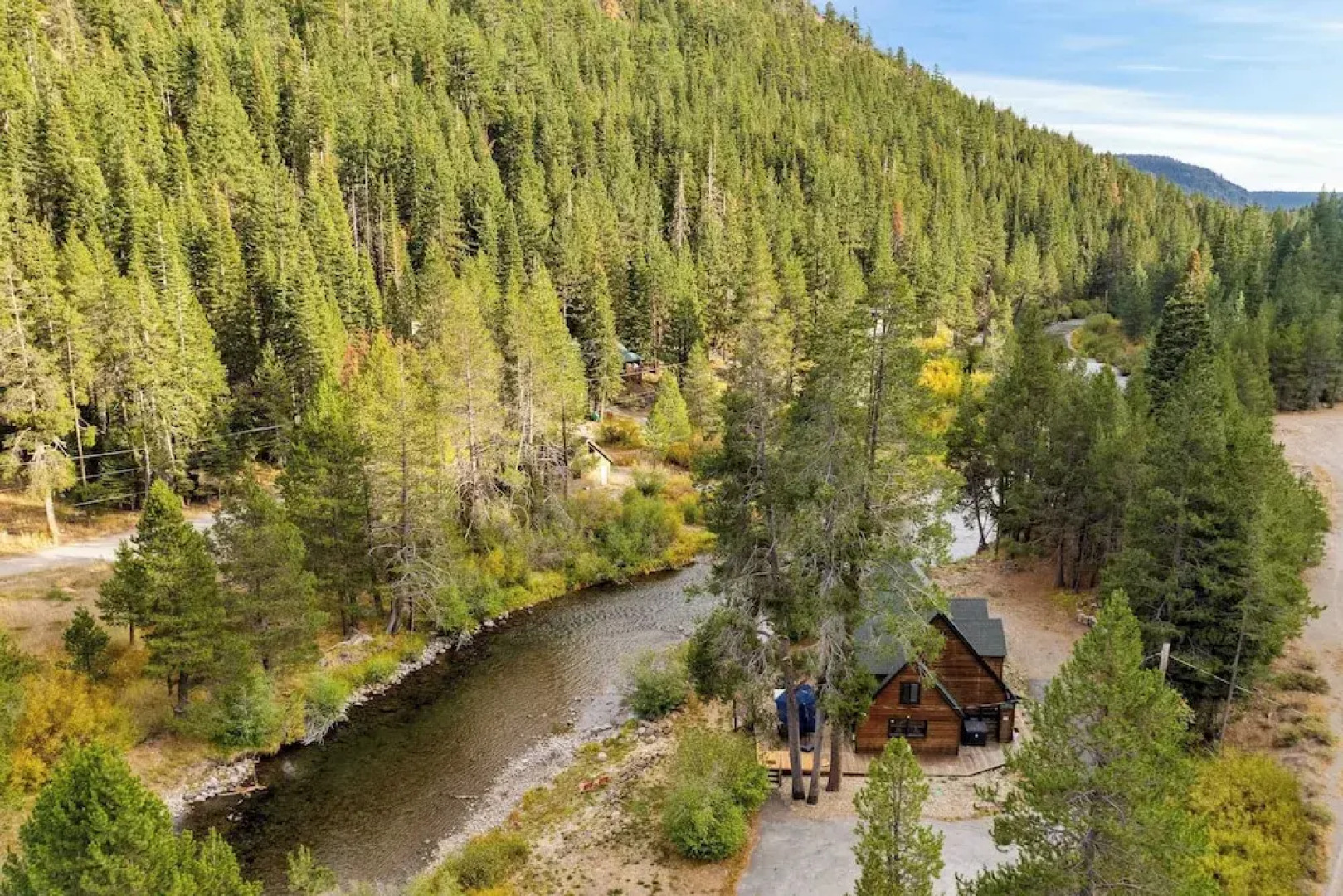 Riversong Lodge by Avantstay Sauna + Hot Tub On The Truckee River