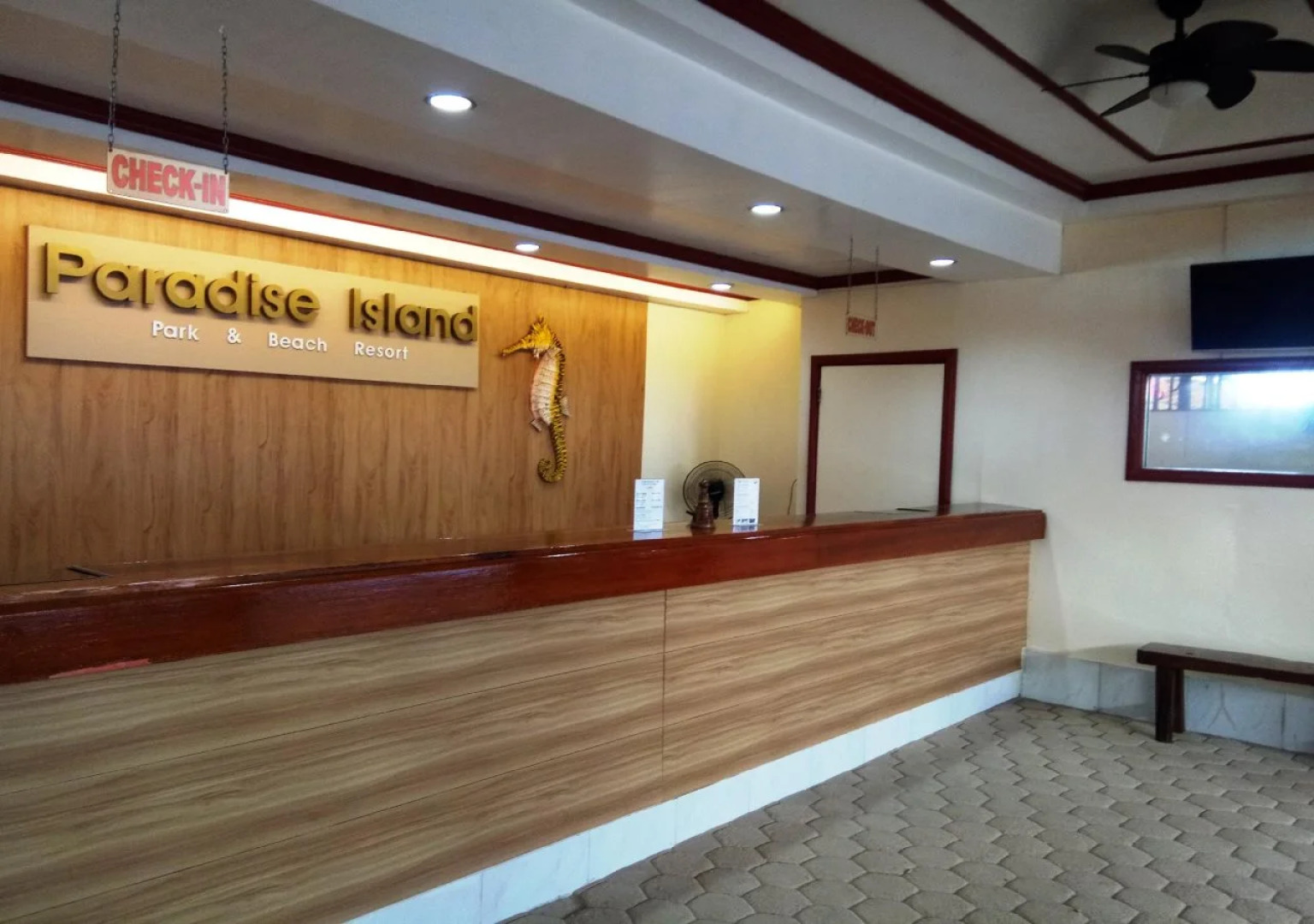 Paradise Island Park & Beach Resort