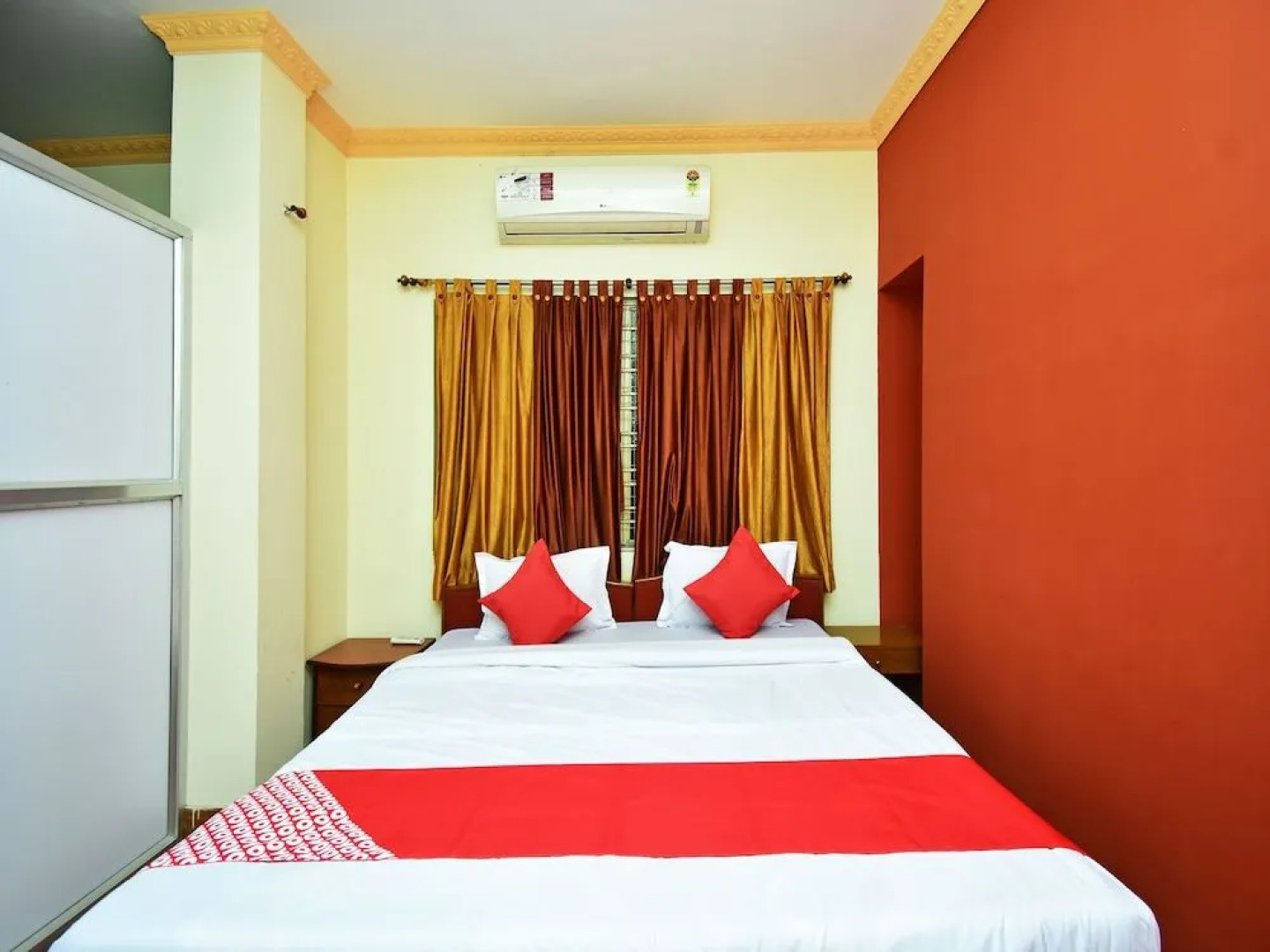 OYO 39699 Hotel Balaka International