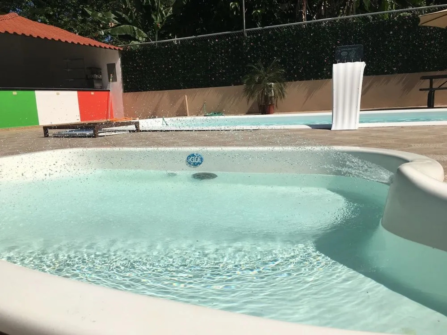 Roxy Fishing Club Y Hotel