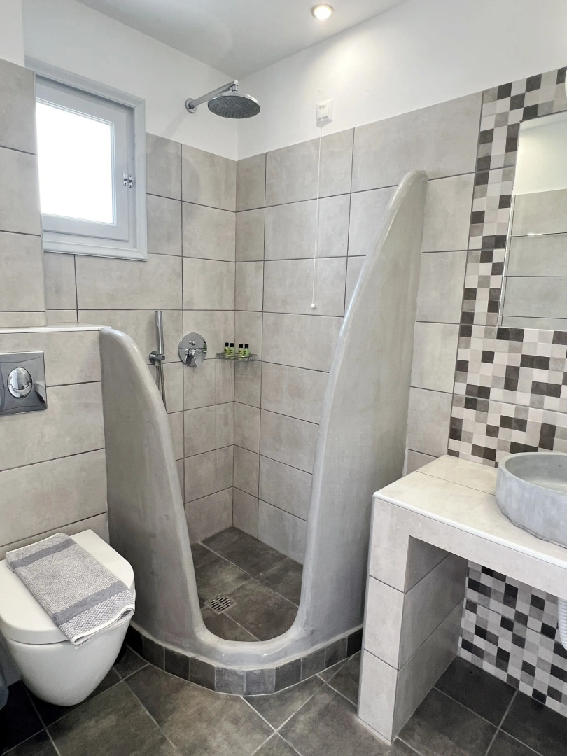 White Lily - Adults Only 16 plus