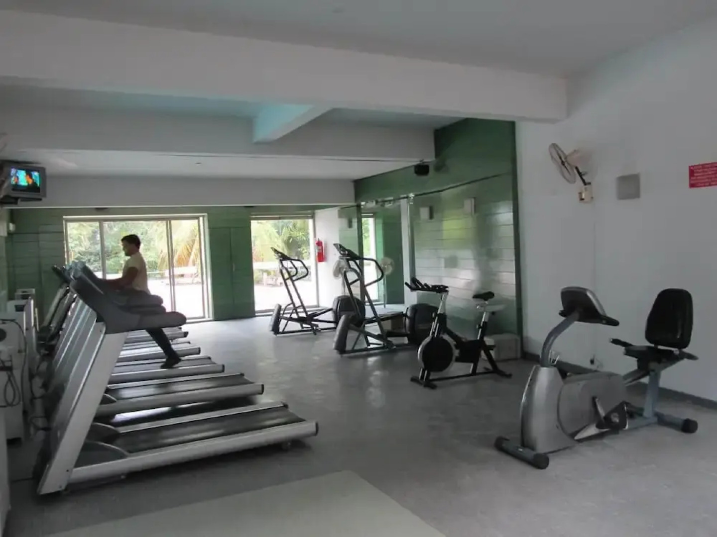 Zip by Spree Hotel at Woodrose Club