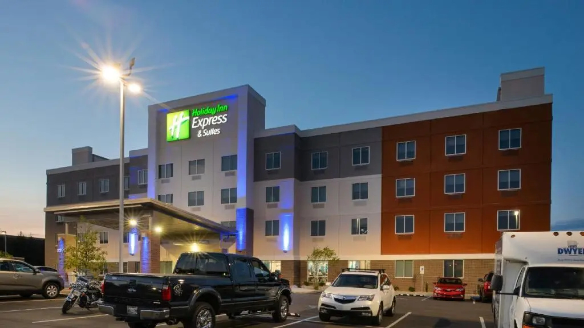 Holiday Inn Express & Suites Lexington Midtown - I-75 by IHG