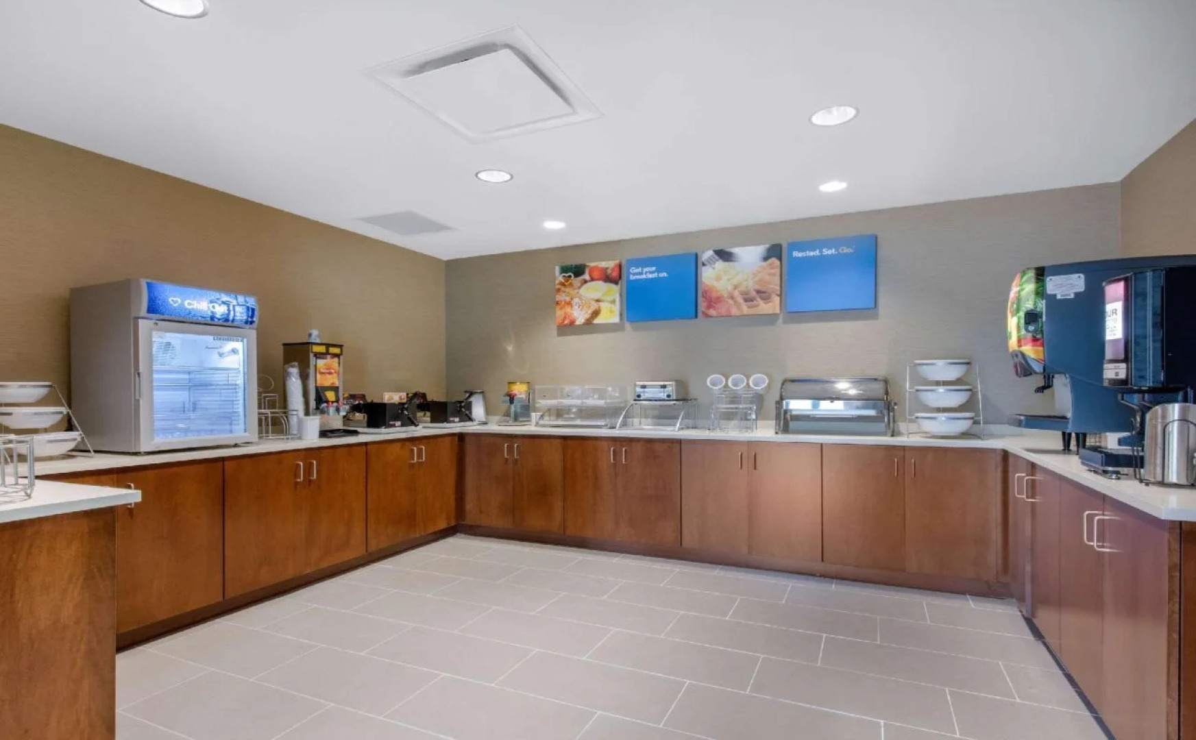 Comfort Inn & Suites at CrossPlex Village