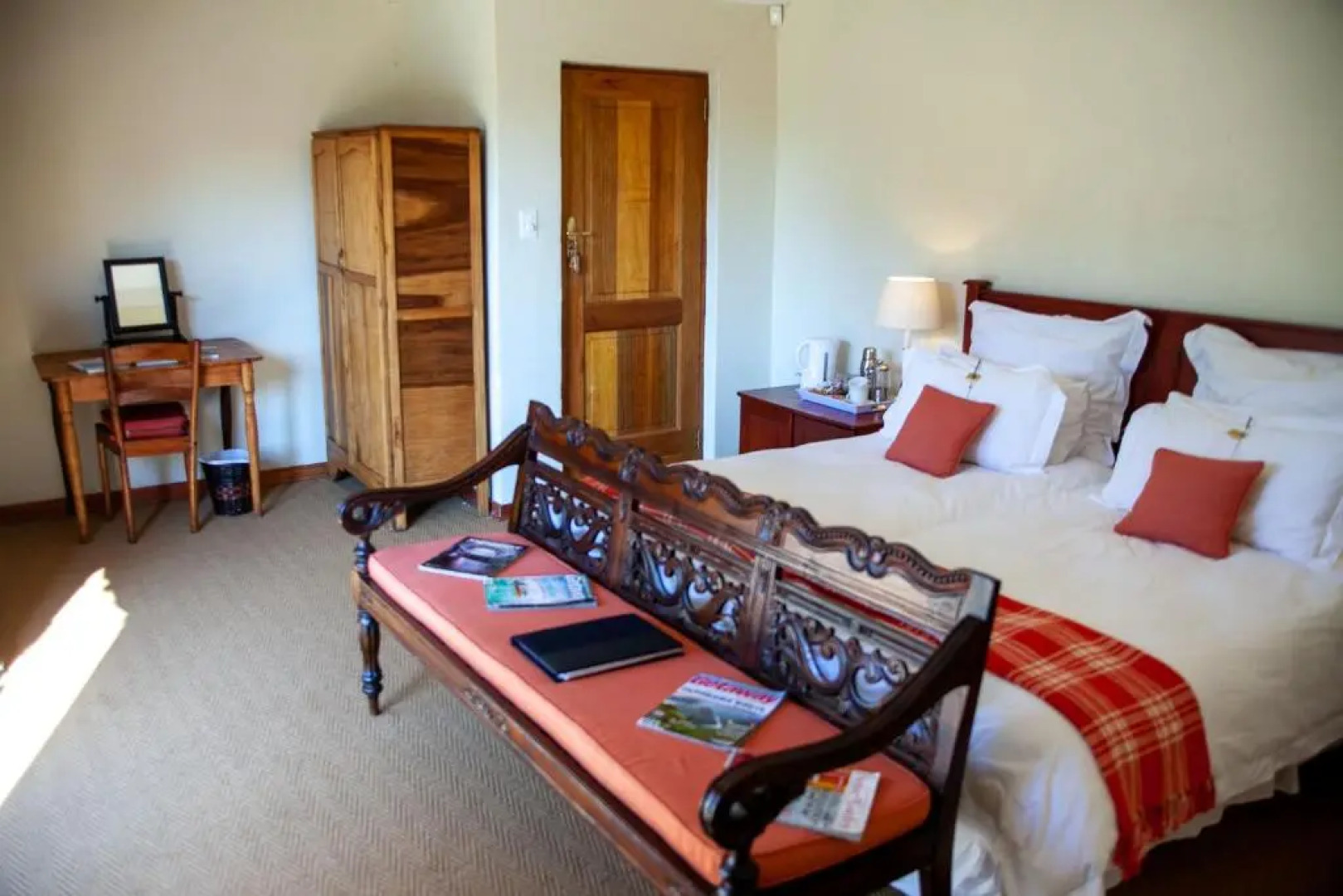 Steynshoop Mountain and Valley Lodges