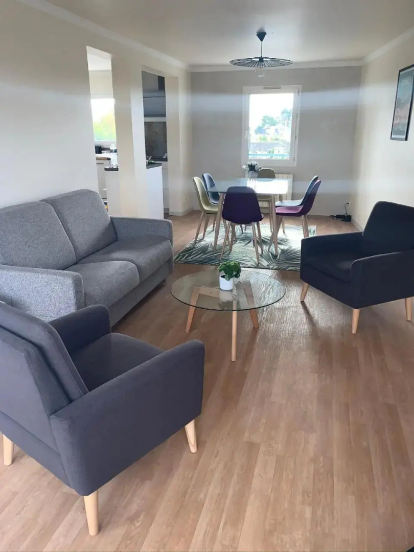 65 m2 Centre vannes 2 ch wifi parking