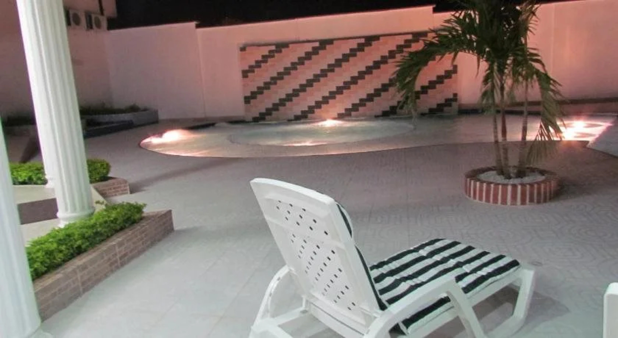 Hotel Iraqúa