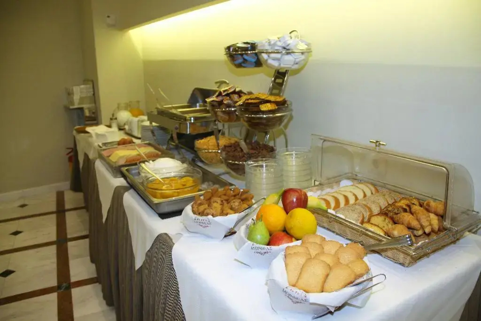 Morfeas Hotel
