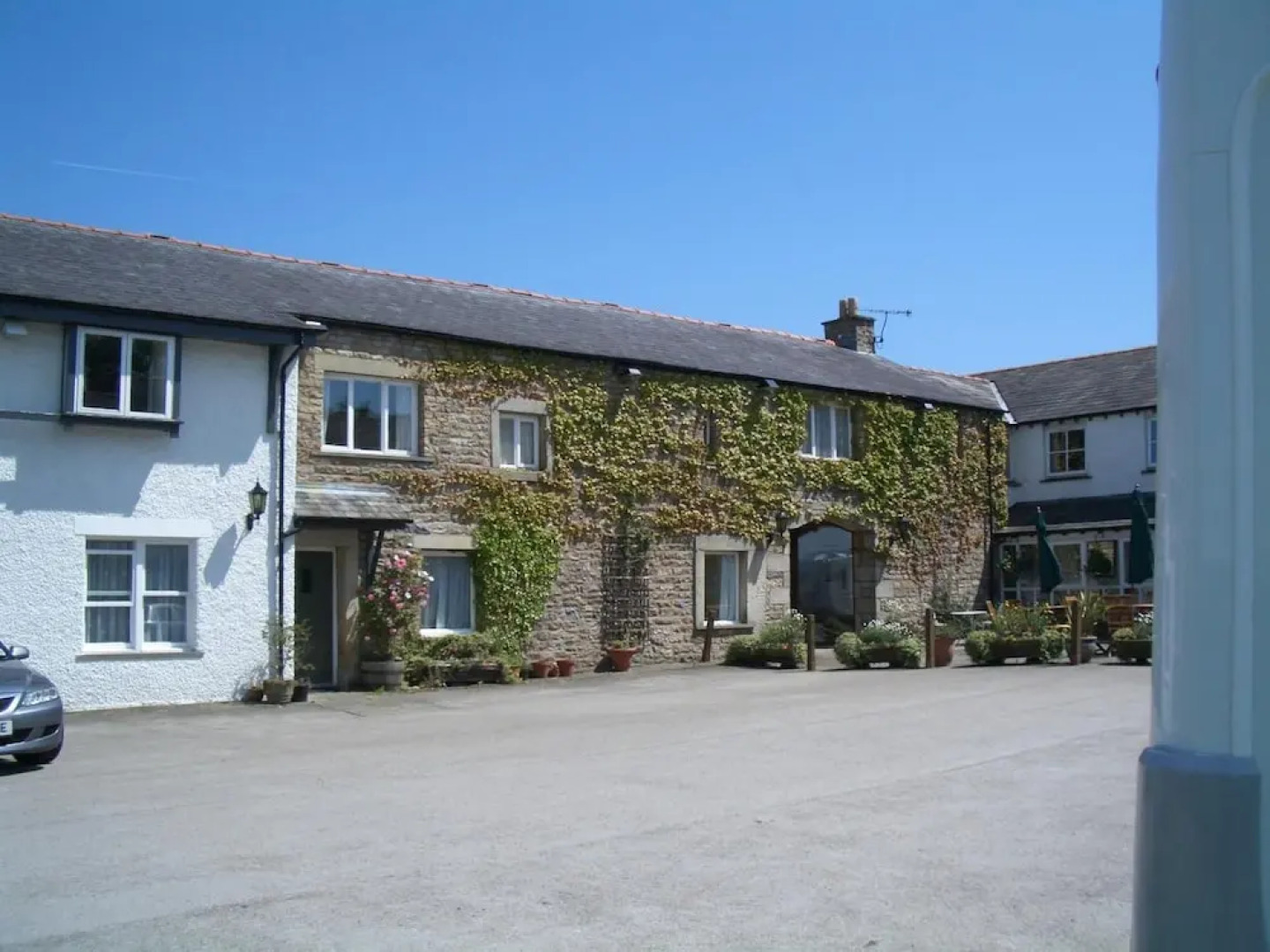 Whoop Hall Hotel and Leisure