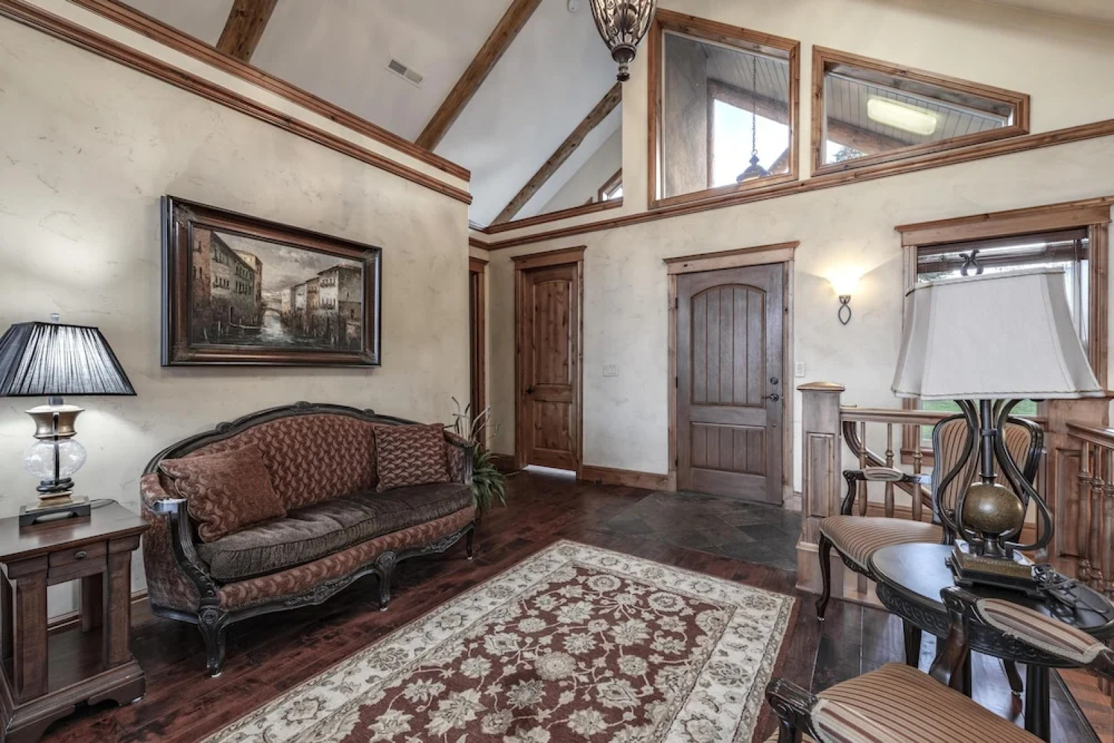 Golf Course Home, Sleeps 30, Private Hot Tub, Access to Ideal Beach, Amazing Views and Space!