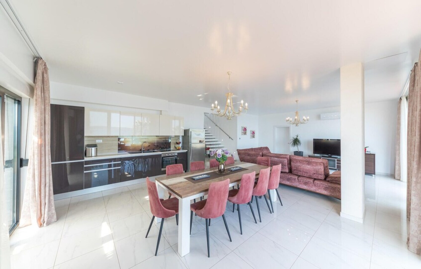 Beautiful Home in Kastel Stari with Hot Tub, Sauna & Outdoor Swimming Pool