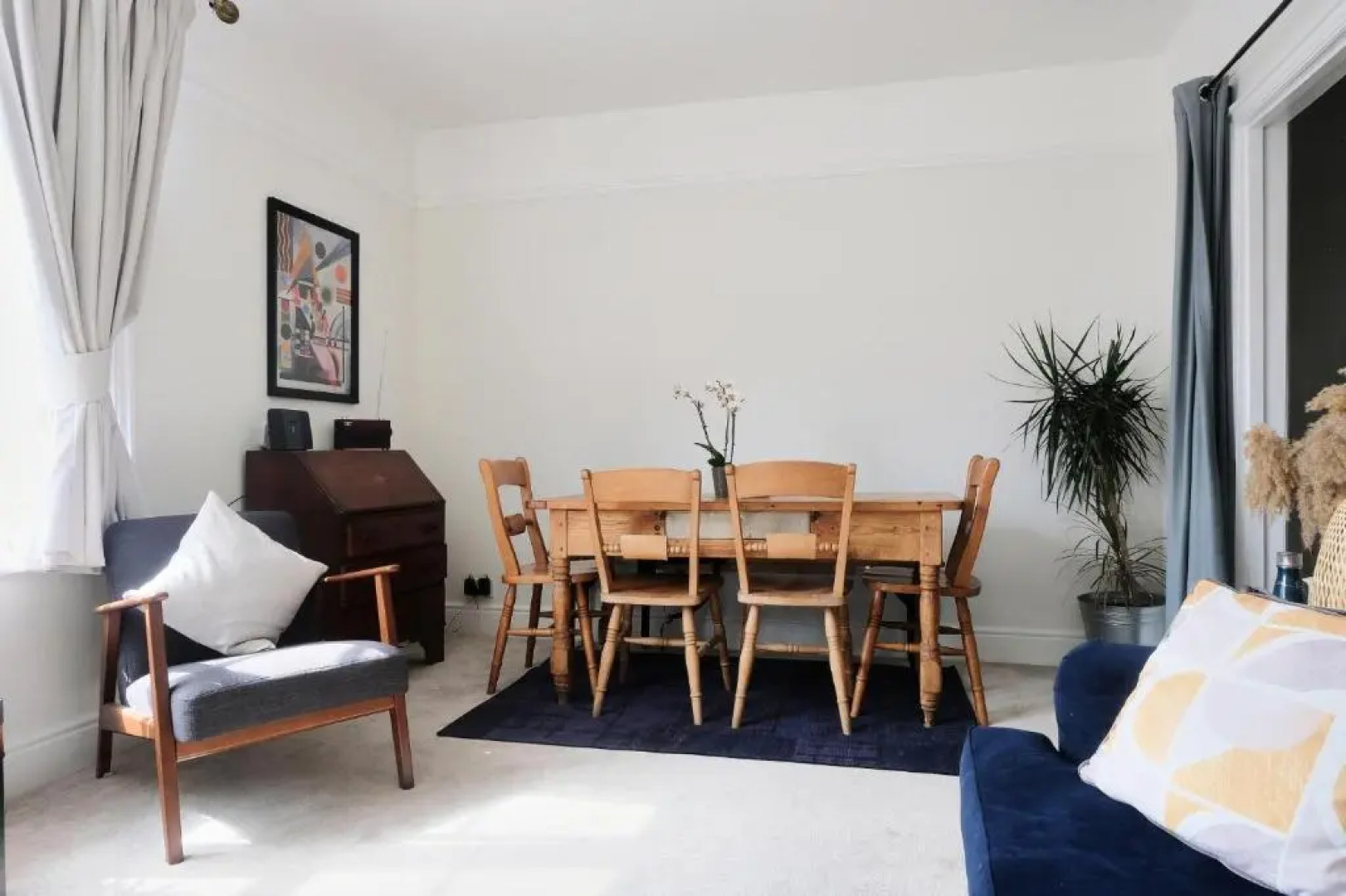 Contemporary 2 Bedroom Flat in Lewes