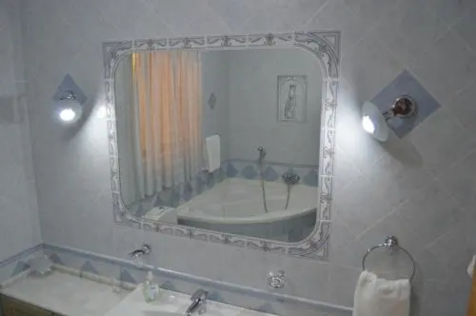 The April Maisonette