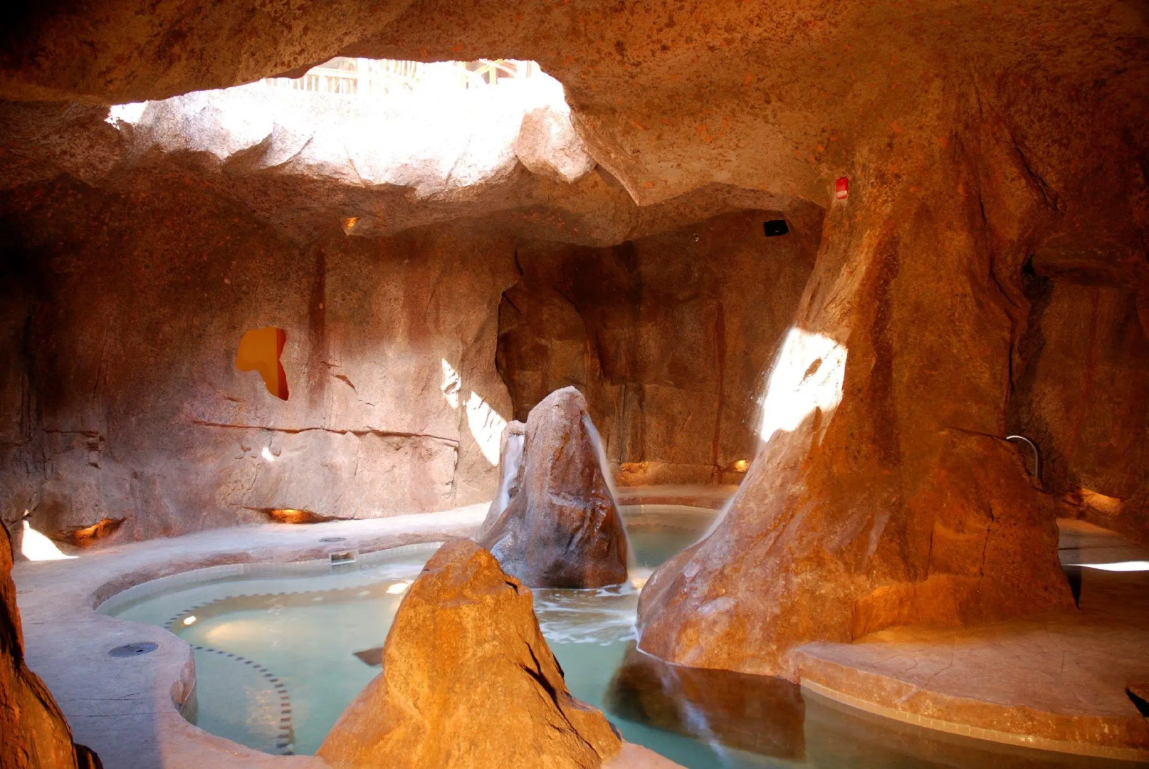 The Fox Hotel and Suites