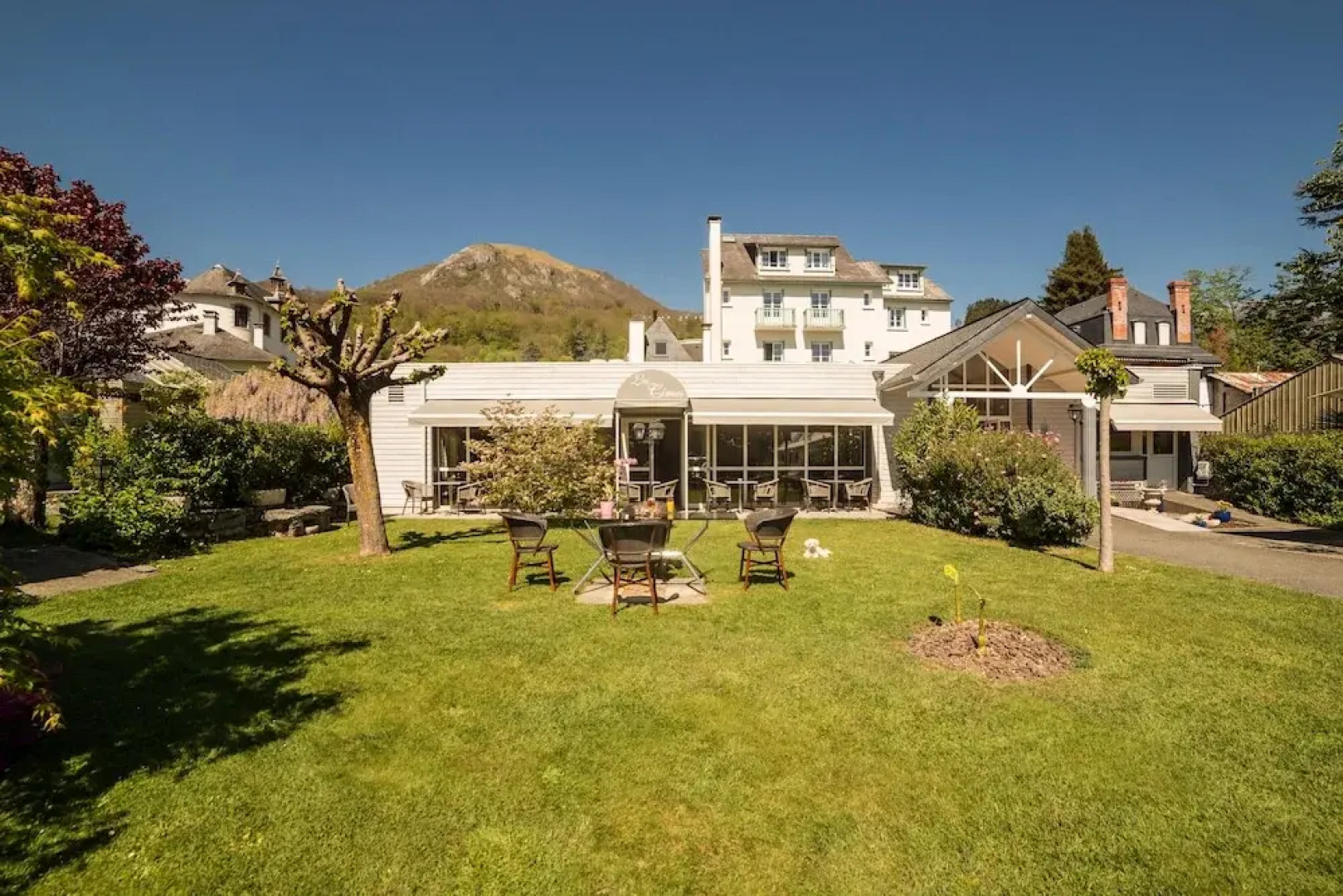 Logis Hotel les Cimes