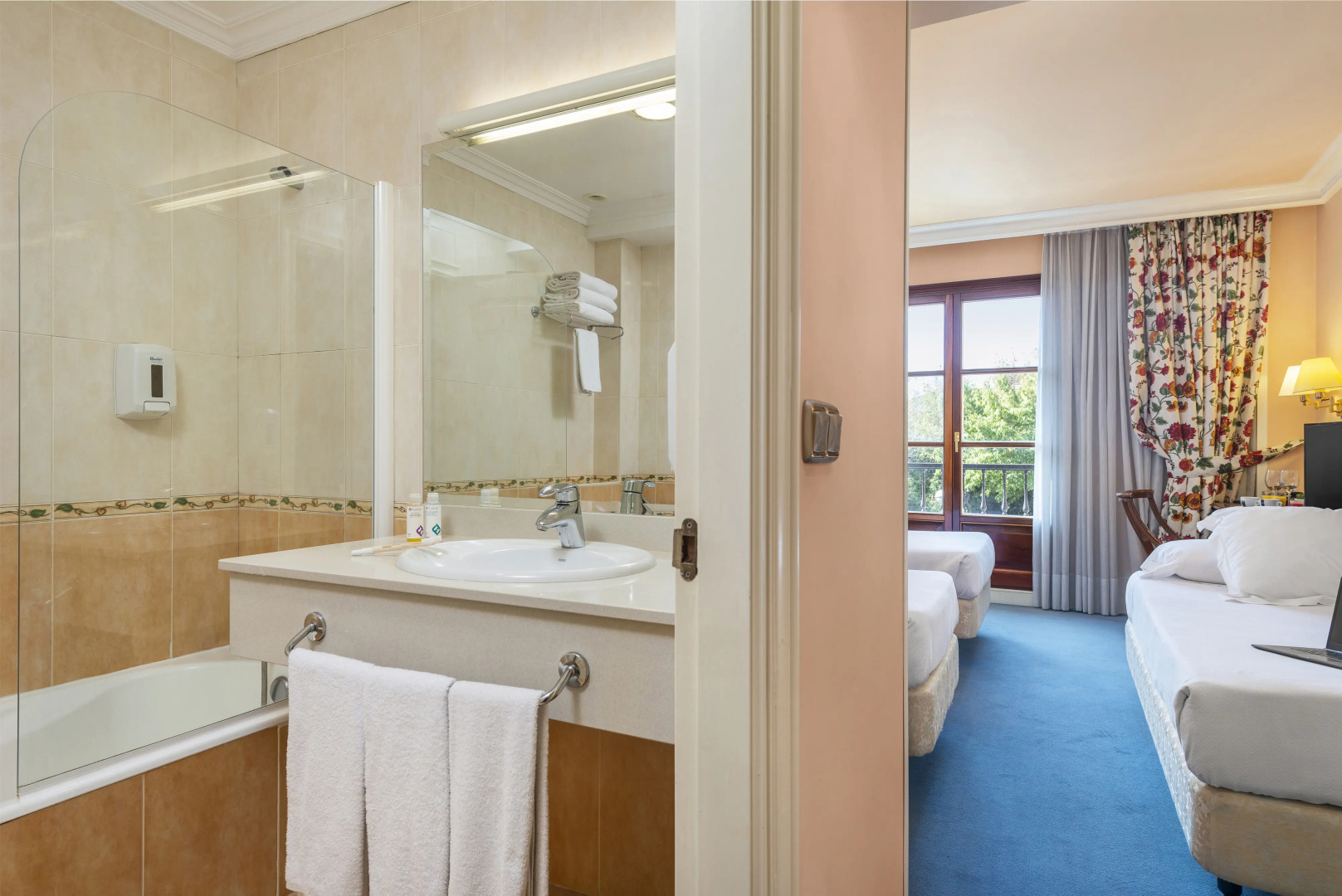 Hospedium Hotel Blu Sondika