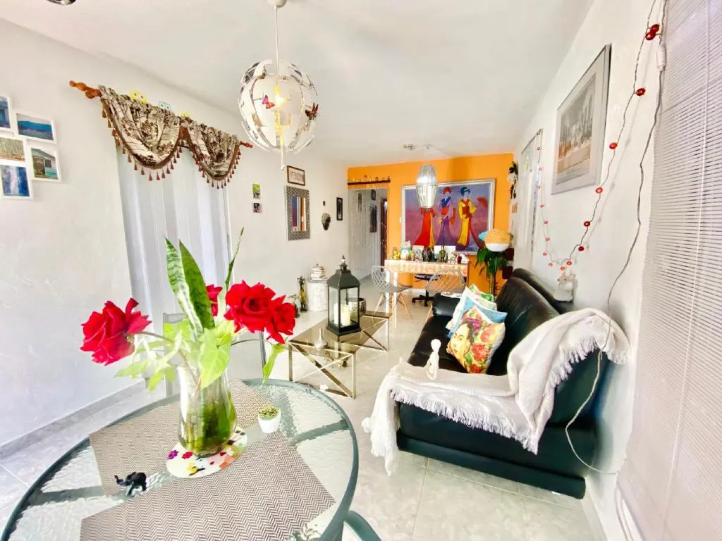 La Fuente House Hostel