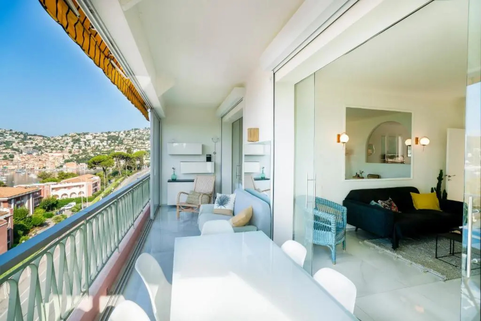 Vue mer exceptionnelle entre Nice et Monaco