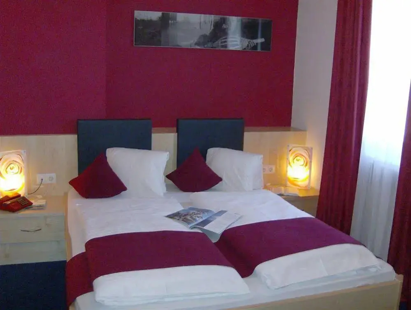 Schlosshof Charme Resort – Hotel & Camping