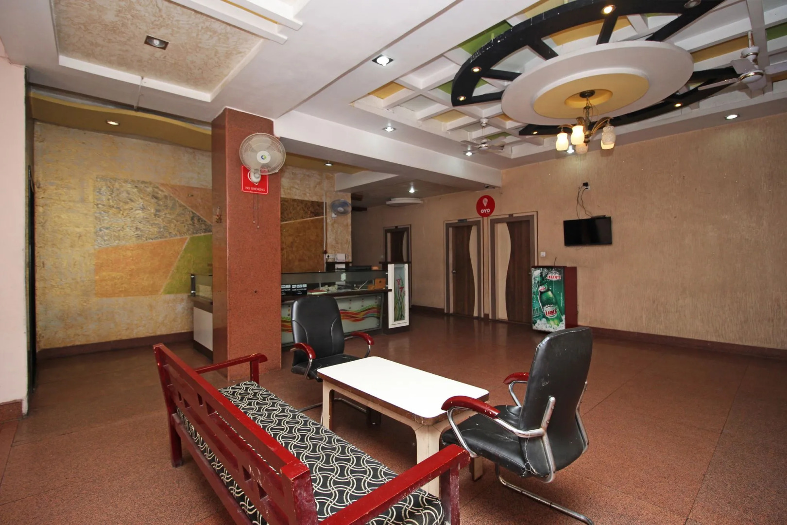 OYO 2722 Hotel Prince