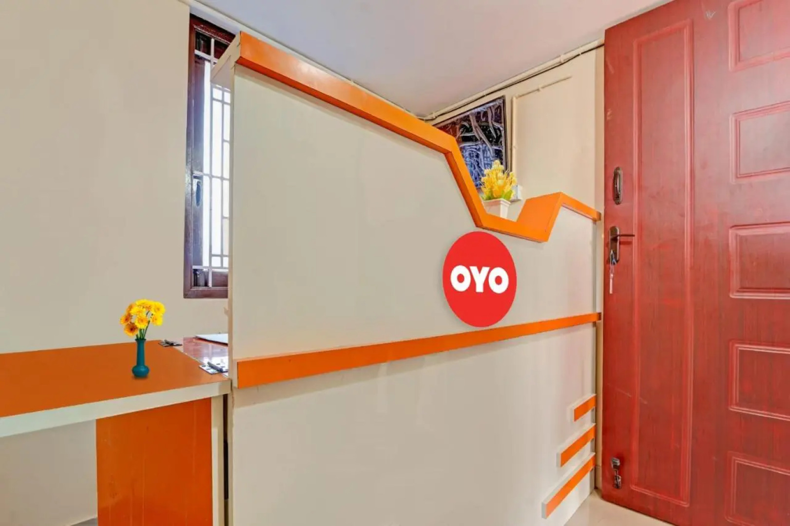 OYO Flagship 702142 Hotel Everest Grand