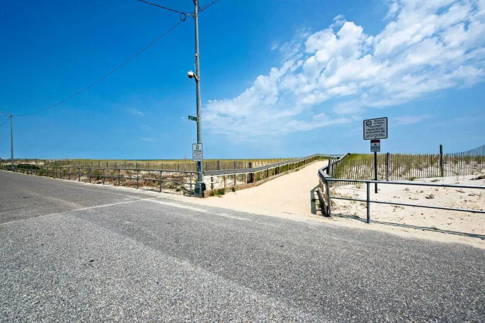 Central Sea Isle City Condo - 1 Block to the Beach