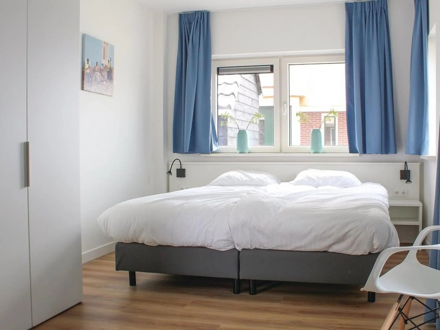 Atmospheric villa with sauna, in a holiday park on the water in Friesland