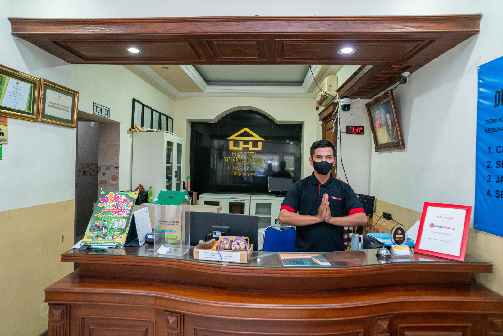 RedDoorz Plus Syariah @ Jalan Dokter Wahidin Bojonegoro