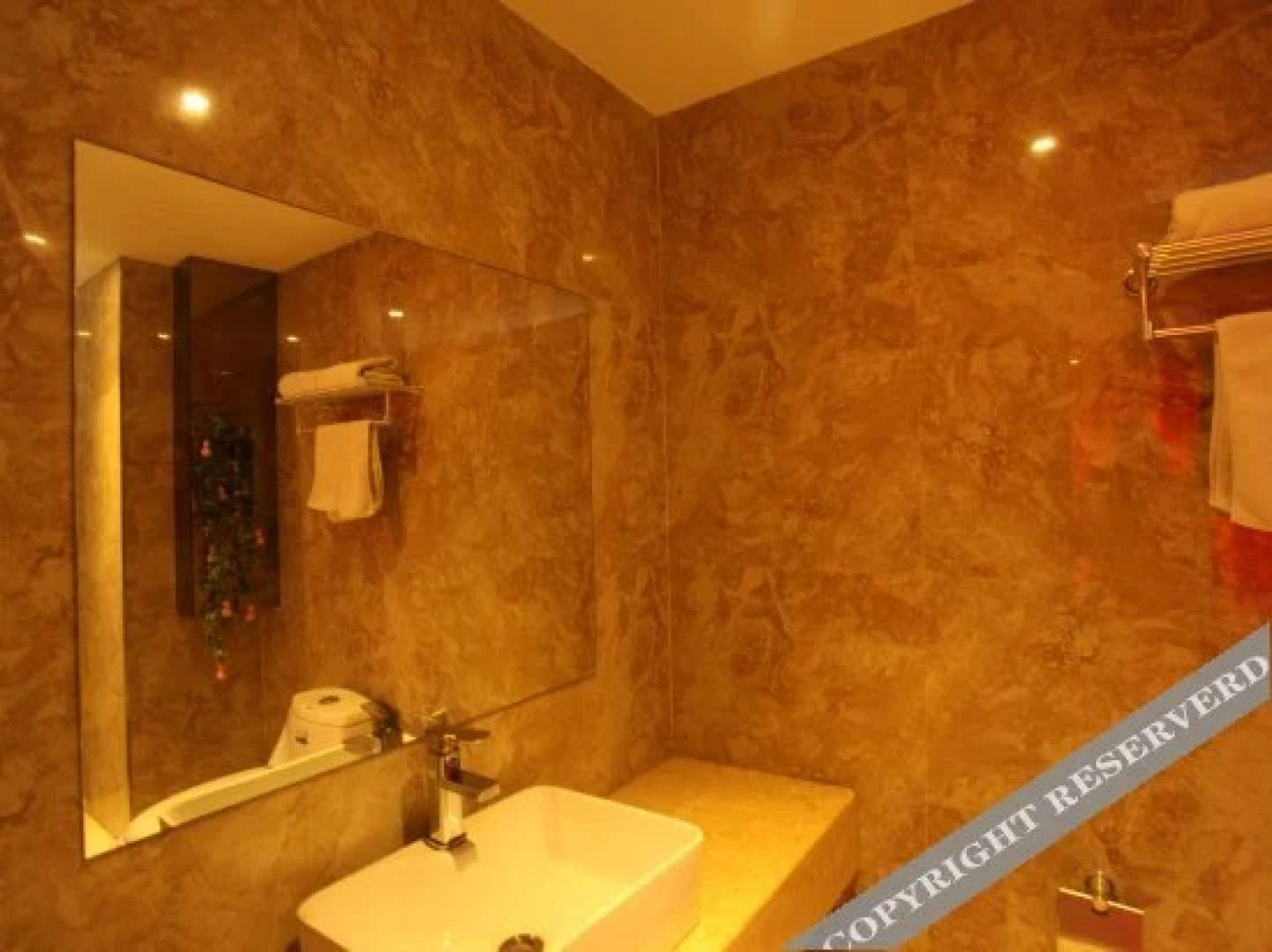 Taiji Business Hotel