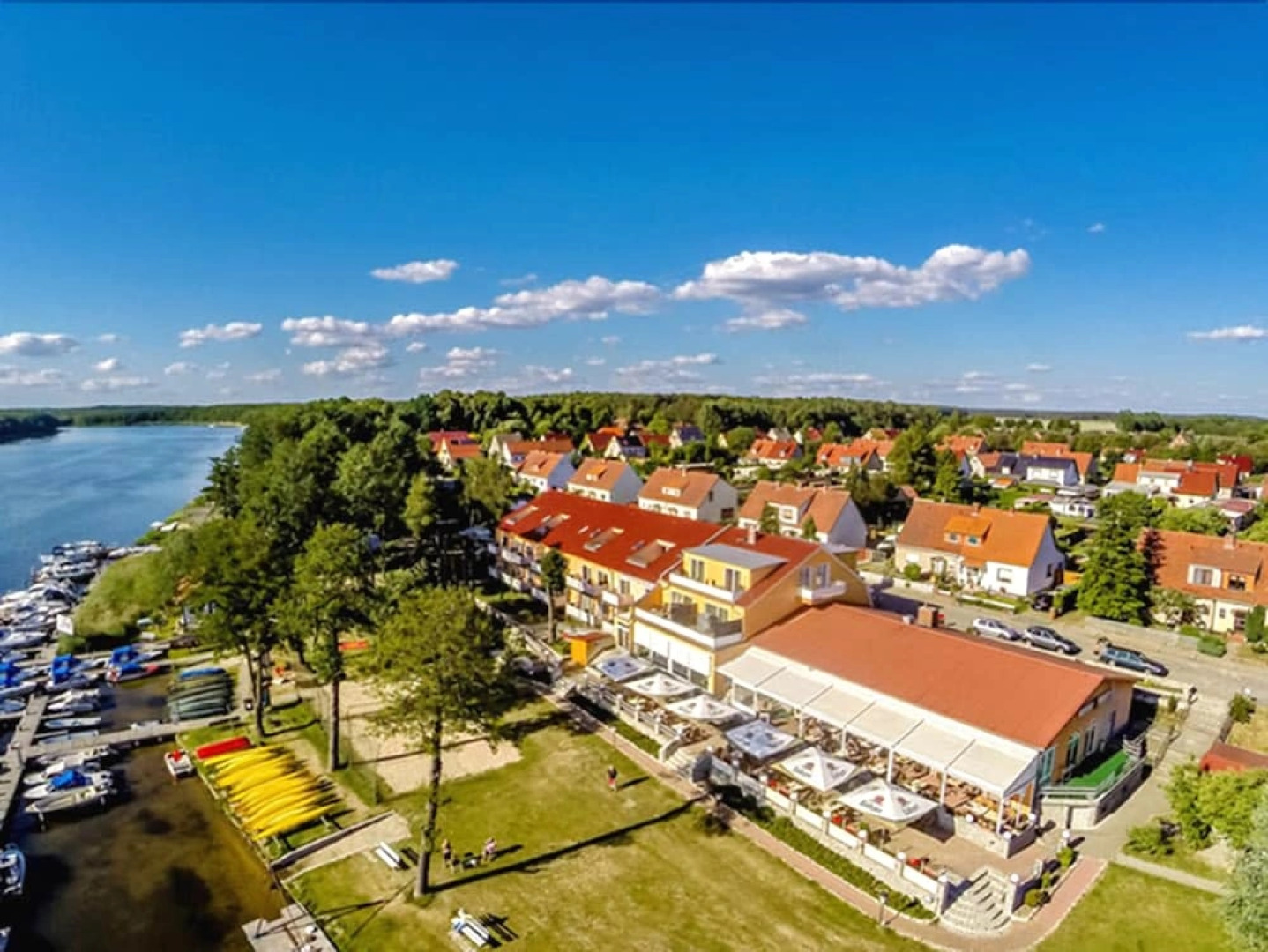 Strandhotel & Restaurant Mirow