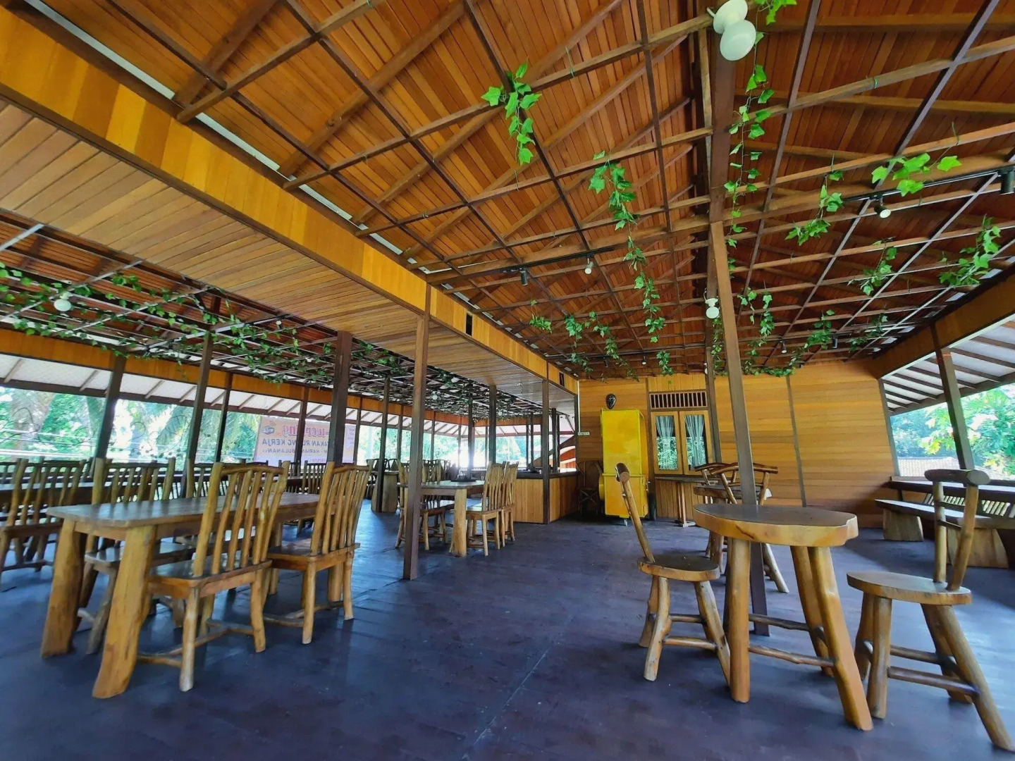 Hotel Besar Bulan Baru - Senggigi