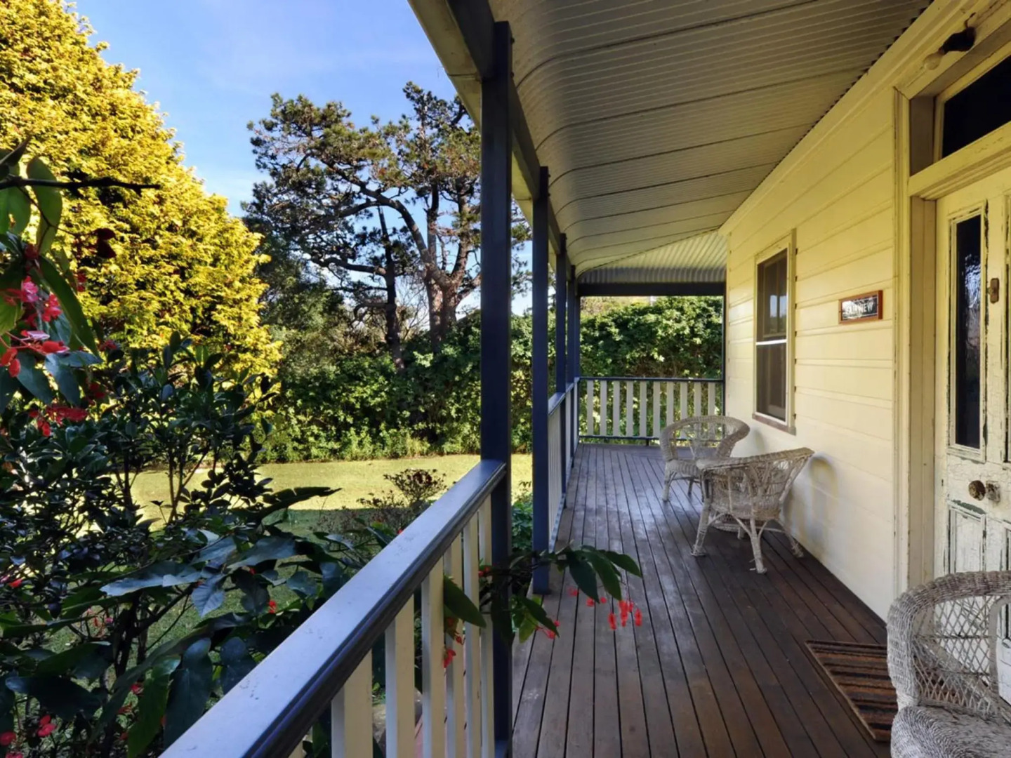 FAIRVIEW and STUDIO Gerringong 4pm check out Sundays