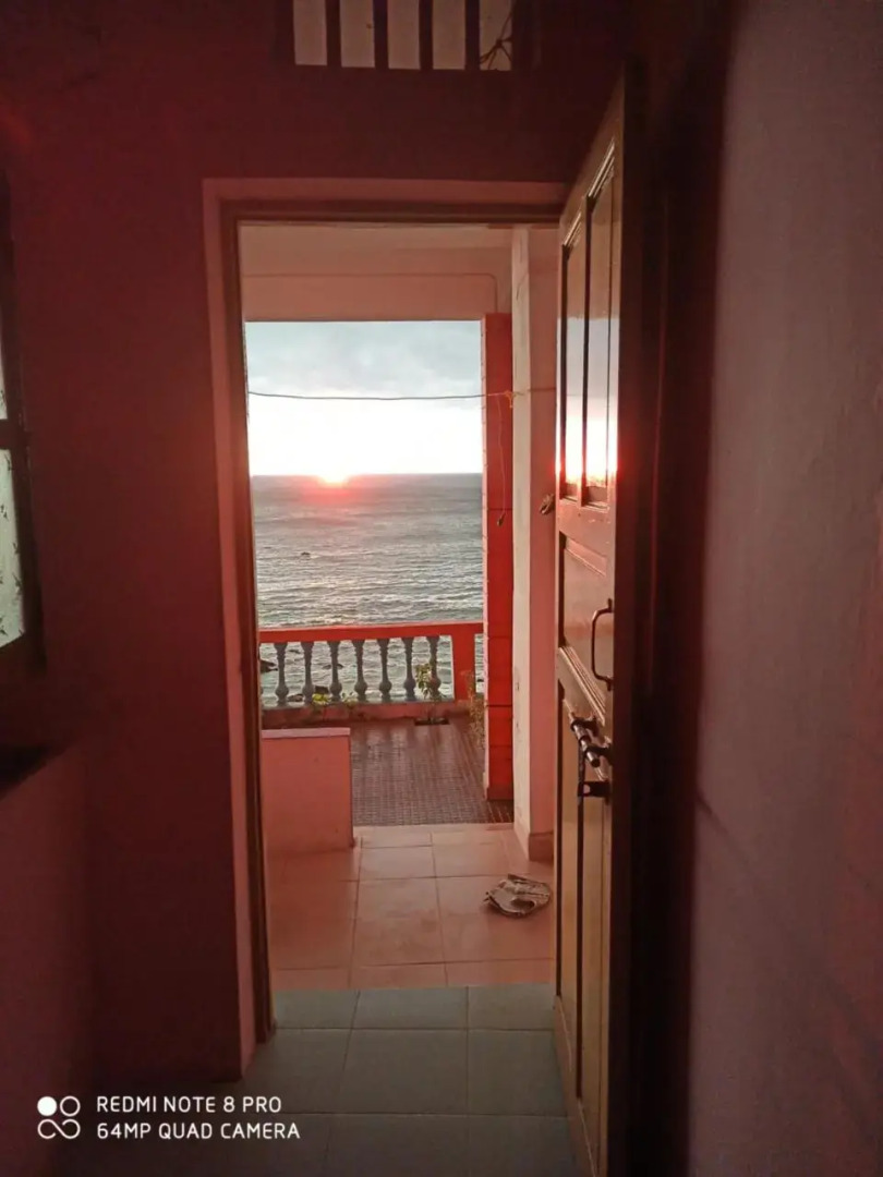 Goroomgo Om Ganesh Naik Cliff Side Guest House Goa