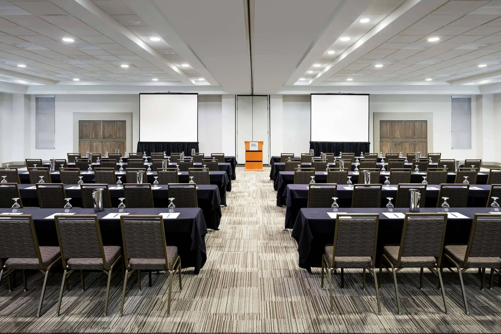 Holiday Inn Cincinnati Liberty Way by IHG