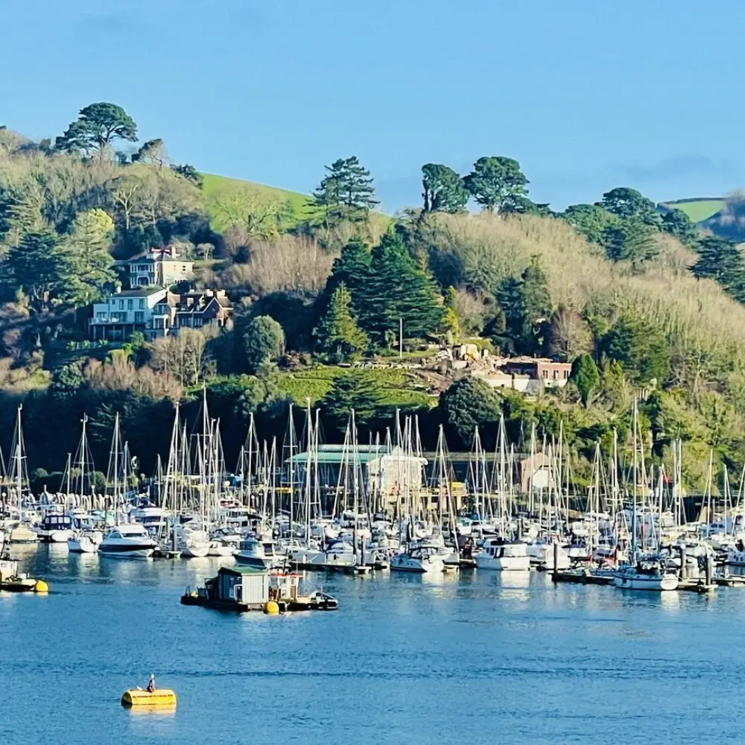 Two Guns in Kingswear